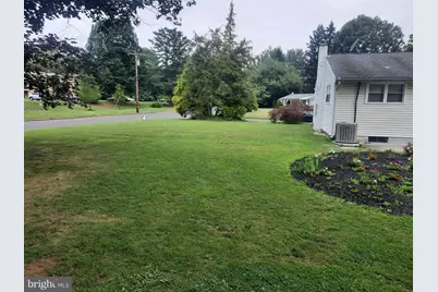 677 Clifford Street, Warminster, PA 18974 - Photo 3