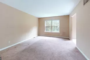 4976 Windy Meadow Ct, Pipersville, PA 18947 - Photo 3