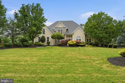 102 Whisper Wood Court, Newtown, PA 18940 - Photo 3