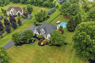 102 Whisper Wood Ct, Newtown, PA 18940 - Photo 65