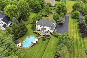 102 Whisper Wood Ct, Newtown, PA 18940 - Photo 3