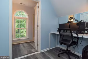 102 Whisper Wood Ct, Newtown, PA 18940 - Photo 29
