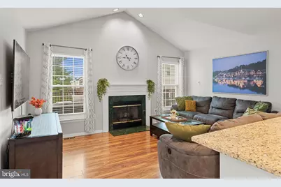 807 Sherrick Court, Chalfont, PA 18914 - Photo 5