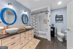 65 Everturn Ln, Levittown, PA 19054 - Photo 11