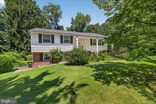 74 Glen Dr, Yardley, PA 19067 - Photo 1
