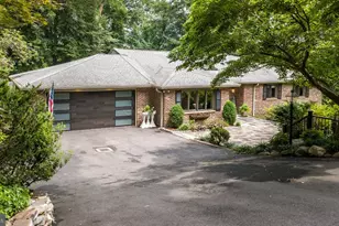 24 Springtree Ln, Yardley, PA 19067 - Photo 1