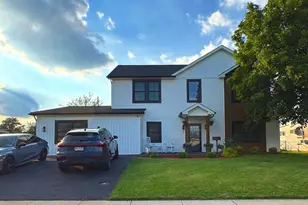 57 Evergreen Ln, Levittown, PA 19054 - Photo 1
