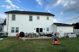 57 Evergreen Ln, Levittown, PA 19054 - Photo 3