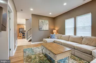 57 Evergreen Ln, Levittown, PA 19054 - Photo 3