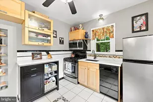 12 Hidden Ln, Feasterville-Trevose, PA 19053 - Photo 9