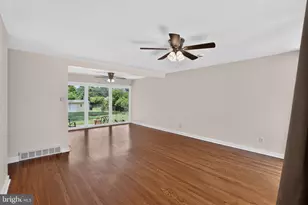 130 Acorn Dr, Warminster, PA 18974 - Photo 3