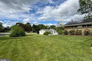 130 Acorn Dr, Warminster, PA 18974 - Photo 31