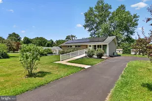 130 Acorn Dr, Warminster, PA 18974 - Photo 33