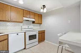 2606 Beacon Hill Dr, Southampton, PA 18966 - Photo 7