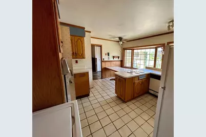 43 Falcon Road, Levittown, PA 19056 - Photo 5