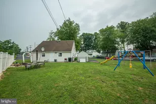 587 Arbor Rd, Morrisville, PA 19067 - Photo 1
