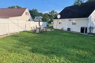 587 Arbor Rd, Morrisville, PA 19067 - Photo 1