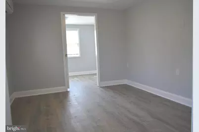 118 E Maple Avenue #2R, Langhorne, PA 19047 - Photo 3