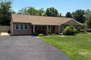 1001 Jeffrey Dr, Southampton, PA 18966 - Photo 1