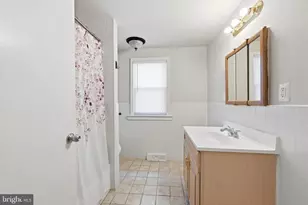 233 Centre St, Penndel, PA 19047 - Photo 13