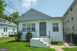 233 Centre St, Penndel, PA 19047 - Photo 3