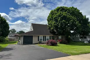 40 Tinsel Rd, Levittown, PA 19056 - Photo 1