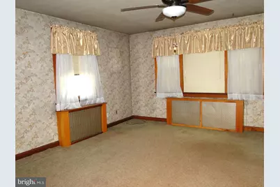 338 E Broad Street, Trumbauersville, PA 18970 - Photo 9