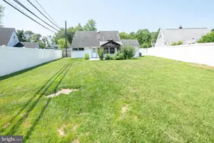 31 Roundwood Ln, Levittown, PA 19055 - Photo 45