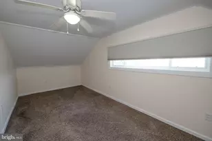 31 Roundwood Ln, Levittown, PA 19055 - Photo 39