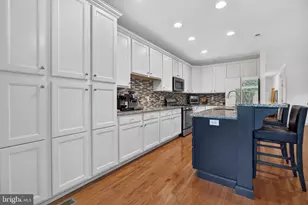 417 Oxford Ln, Chalfont, PA 18914 - Photo 11