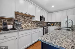 417 Oxford Ln, Chalfont, PA 18914 - Photo 15