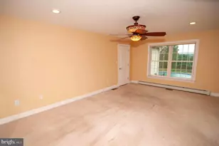 2202 High Meadow Rd, Coopersburg, PA 18036 - Photo 23
