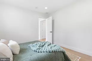 177 Pinewood Dr, Levittown, PA 19054 - Photo 15
