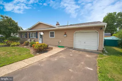 56 Gridiron Road, Levittown, PA 19057 - Photo 3