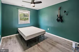 56 Gridiron Rd, Levittown, PA 19057 - Photo 27