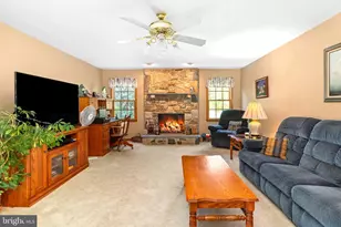 2050 Miller Rd, Pennsburg, PA 18073 - Photo 13
