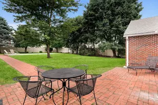 6609 N Radcliffe St, Bristol, PA 19007 - Photo 29