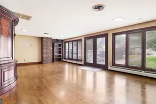 6609 N Radcliffe St, Bristol, PA 19007 - Photo 21
