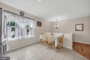 4582 Louise St Claire Dr, Doylestown, PA 18902 - Photo 7