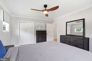 686 Cheryl Dr, Warminster, PA 18974 - Photo 21