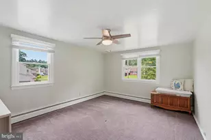 136 Chapel Dr, Holland, PA 18966 - Photo 23