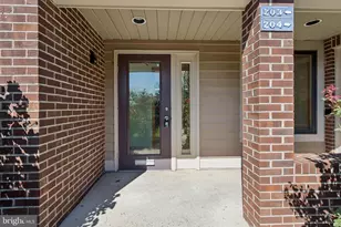 172 Middletown Blvd, Langhorne, PA 19047 - Photo 1