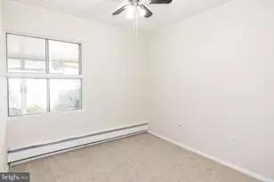 5 Sweetbriar Ln, Levittown, PA 19055 - Photo 13