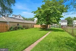 1049 Richardson Ave, Bensalem, PA 19020 - Photo 11