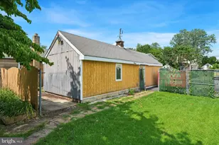 1049 Richardson Ave, Bensalem, PA 19020 - Photo 13
