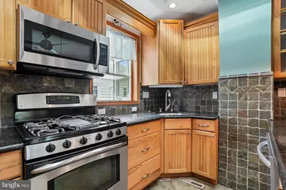 1049 Richardson Avenue, Bensalem, PA 19020 - Photo 9