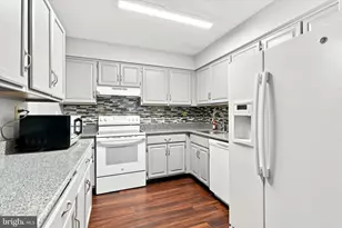 107 Madison Ct, Quakertown, PA 18951 - Photo 3