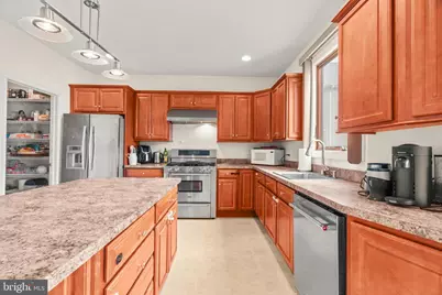 12 Par Avenue, Bensalem, PA 19020 - Photo 17