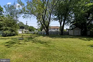 1329 W County Line Rd, Hatboro, PA 19040 - Photo 37