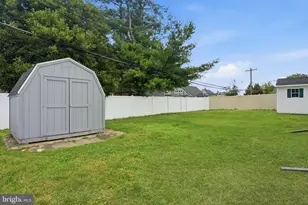 23 Teaberry Ln, Levittown, PA 19054 - Photo 57